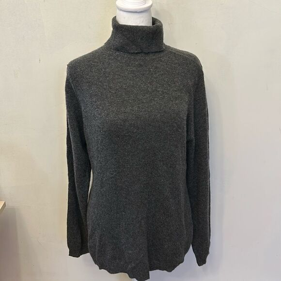 Charter Club gray long sleeve cashmere turtleneck sweater Size L New - Picture 1 of 10
